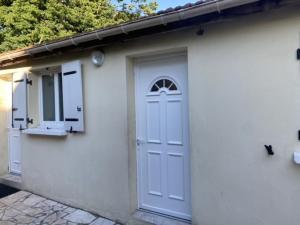 Charming 1-Bed Apartment 20 mins to Paris by train