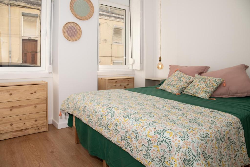 Charming 1 Bedroom Apartment w/ Terrace Near Belém 13 Rua Amadeu de Sousa Cardoso, 1300-063 Lisbonne