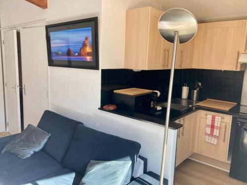 Charming 1 bedroom flat, Biarritz center with pool and car park