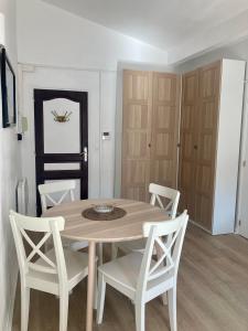 Charming 1 bedroom flat, Biarritz center with pool and car park