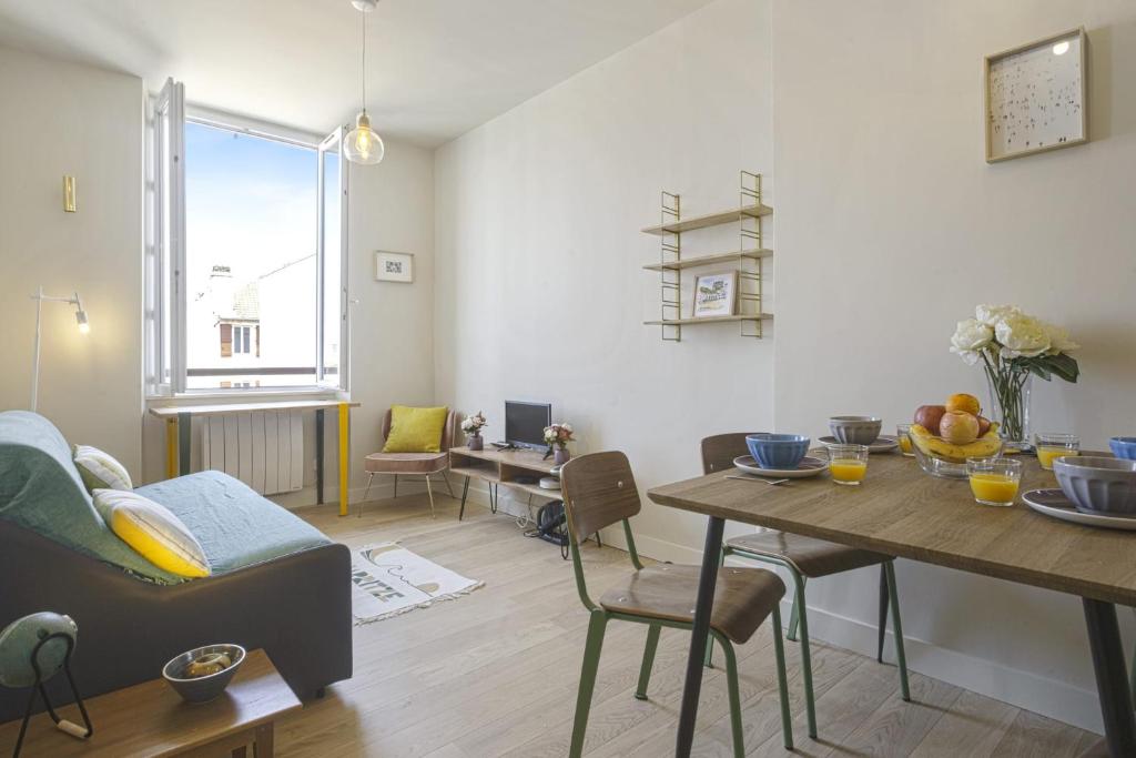 Charming 1br flat with sea view at the heart of Biarritz - Welkeys 16 rue Bon Air, 64200 Biarritz