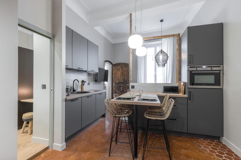 Charming 2 Bdr Old Town du Pontin, 3, 06000 Nice