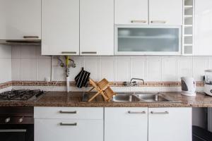 Charming 2 Bedroom Apartment in Lisbon