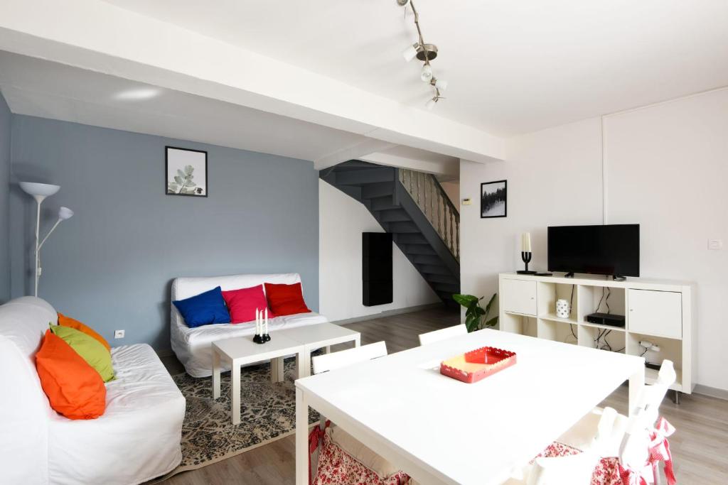 Appartement Charming 2-bedroom close to the train station of Béthune Welkeys 1390 B Rue Copernic 62400 Béthune