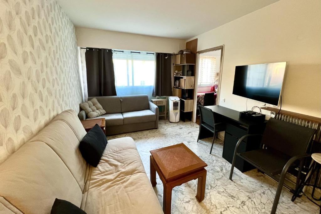 Charming 22m near the center of Cannes 66 Boulevard Carnot, 06400 Cannes