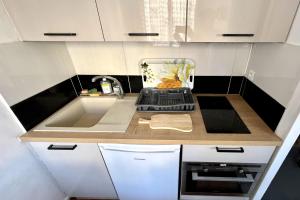 Charming 22m near the center of Cannes
