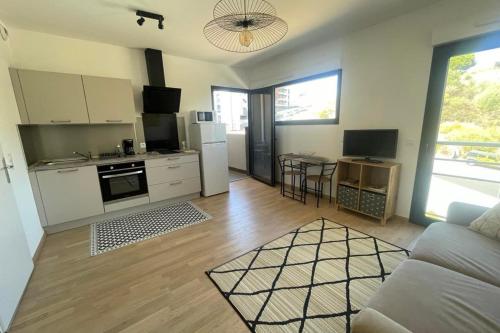 Charming 26m near the beach of Agosta!