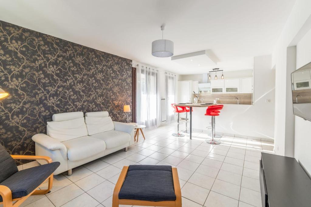 Charming 2br with balcony close to Annecy Lake - Welkeys 17 rue des Ecureuils, 74000 Annecy
