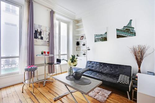 Charming 2P apartment - Republic Temple