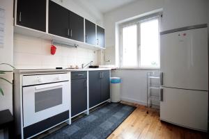 Charming 3-Bedroom Apartment with parking lot