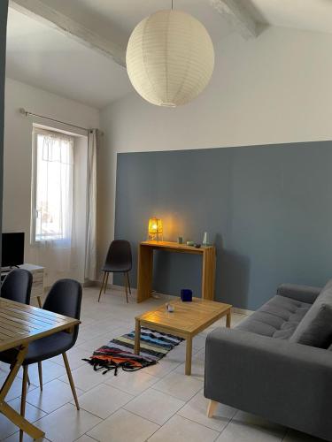 Charming 40m with balcony in La Ciotat