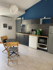 Charming 40m with balcony in La Ciotat