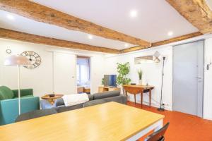 Charming 42m near the Old Port