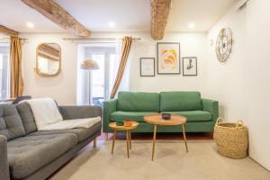 Charming 42m near the Old Port