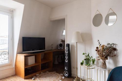 Charming 50m in the heart of Paris