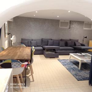 Appartement Charming and Modern Cave in the Heart of the Port 23 Boulevard Stalingrad 06300 Nice Provence-Alpes-Côte d\'Azur