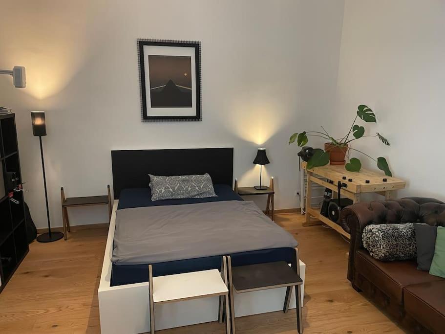 Charming and quiet flat 3 min from Admiralbrücke - Kreuzberg 36A Urbanstraße, 10967 Berlin