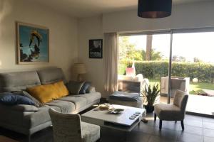 Appartement Charming Antibes Apartment in residence with swimming pool 3 Avenue de Diane 06600 Antibes Provence-Alpes-Côte d\'Azur