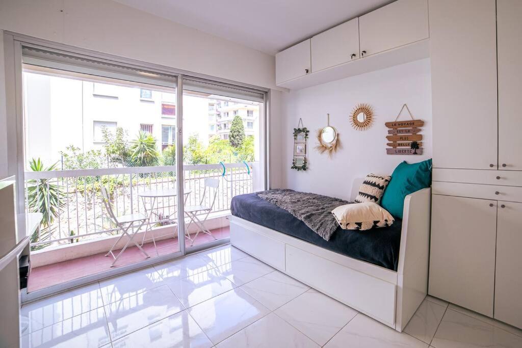 Appartement Charming apartment 10 minutes from the Croisette 33 Boulevard Alexandre III 06400 Cannes