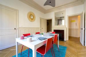 Charming apartment 12P- AuteuilLa Muette