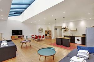 Charming apartment - Buttes Chaumont 10P3BR