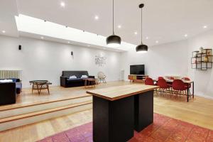 Charming apartment - Buttes Chaumont 10P3BR