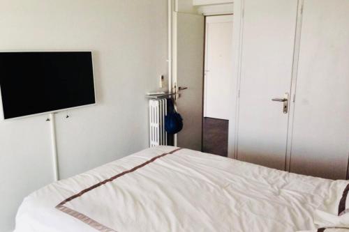 Charming apartment facing the SEA - JUANS LES PINS