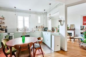 Appartement Charming apartment for 6 people 1 Rue de Tombouctou 75018 Paris Île-de-France