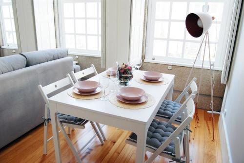 Charming Apartment - Free Parking - Heart of the City