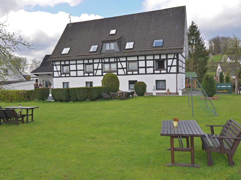 Appartement Charming Apartment in Attendorn Silbecke with Fenced Garden  57439 Attendorn