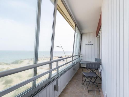 Charming Apartment in Courseulles sur Mer near Seabeach