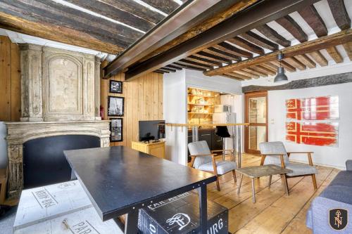 Charming apartment in hyper center