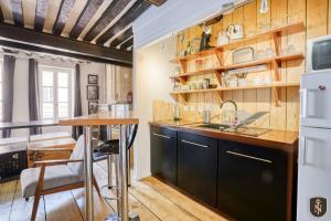 Charming apartment in hyper center