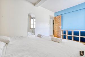 Charming apartment in hyper center