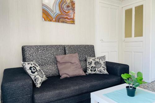 Charming apartment in the center of a small wine village