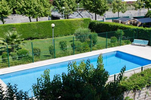 Charming Apartment in The City Center With Furnished Terrace pool & Garage