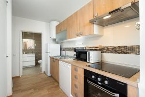 Charming Apartment W/ Pool & Balcony in Portimão by LovelyStay