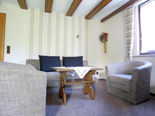 Charming Apartment with Balcony Garden BBQ Parking Heating