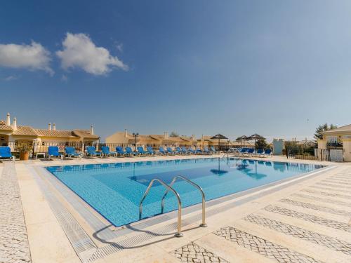 Charming apartment with beautiful views over the countryside and golf course