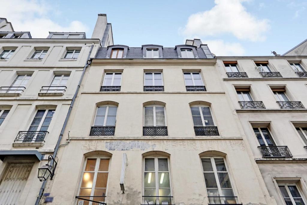 Appartement Charming Appart 4P1BR Le Marais 145 rue du Temple 75003 Paris