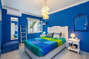 Charming Blue