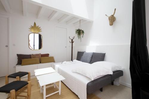 Charming bohemian little house with terrace 5 min from the beach - Welkeys