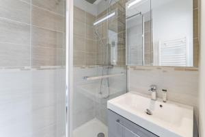 CHARMING BRIGHT AND EQUIPPED APARTMENT
