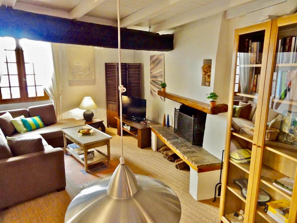 Appartement Charming duplex in the heart of the village - Charmant duplex au coeur du village - 18 rue portail neuf 83990 Saint-Tropez