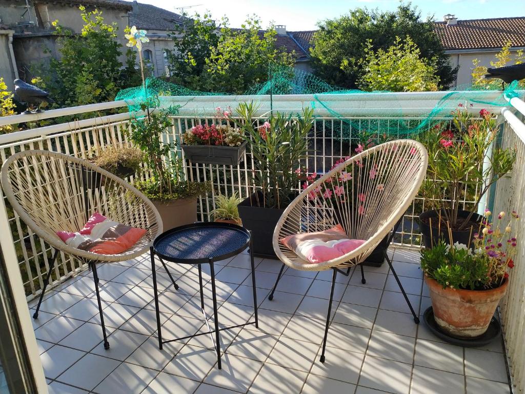 Appartement Charming Duplex with Terrace Historical City Center 11 Rue de Grille 13200 Arles