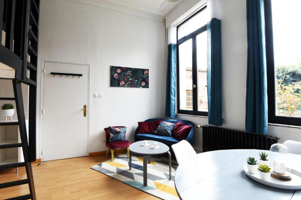 Appartement Charming flat at the heart of Béthune - Welkeys 122 place du Général de Gaulle 62400 Béthune