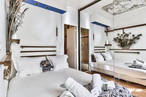Charming flat calm and fresh at the heart of Pigalle in Paris - Welkeys