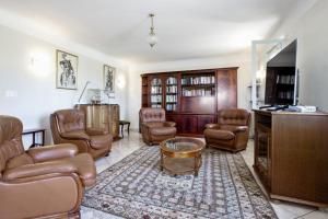 Charming flat w terrace in front of the ocean in Ciboure - Welkeys
