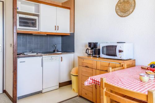 Charming flat with balcony and splendid view in L'Alpe d'Huez - Welkeys