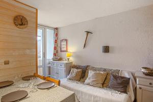 Charming flat with balcony at the heart of L'Alpe d'Huez 1860 - Welkeys